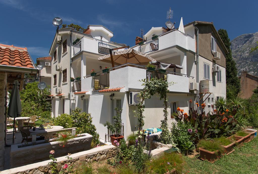 Djurovic Apartments Montenegro Cattaro Esterno foto